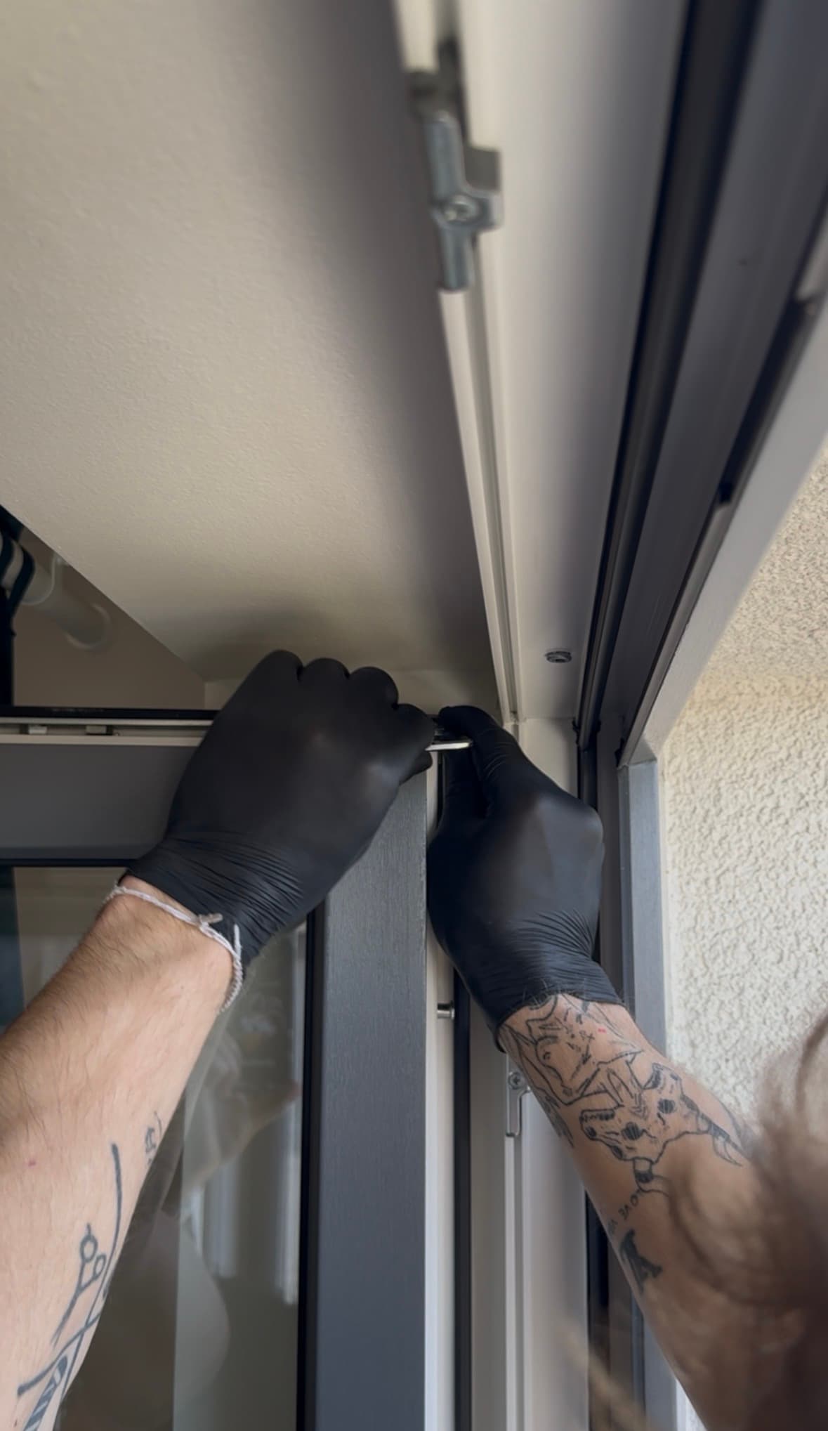 Úprava pojezdového mechanismu žaluzie